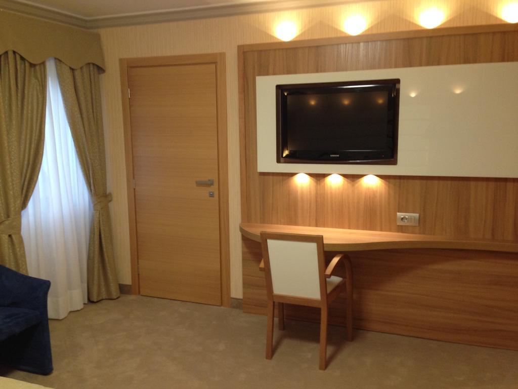 Hotel Vela D'Oro Dependence 바르돌리노 객실 사진