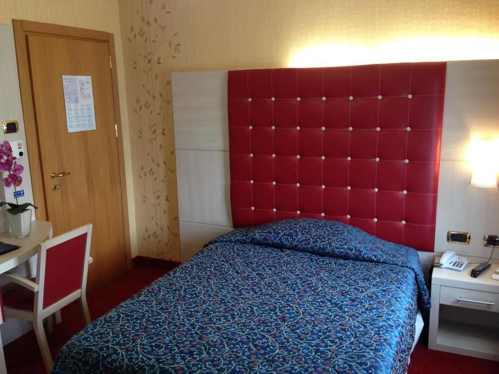 Hotel Vela D'Oro Dependence 바르돌리노 외부 사진